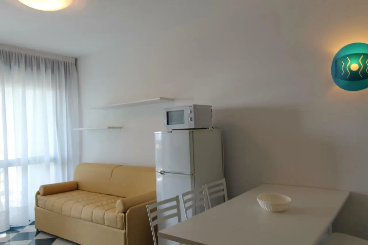 Complesso Solarium Apartment Bibione Italy